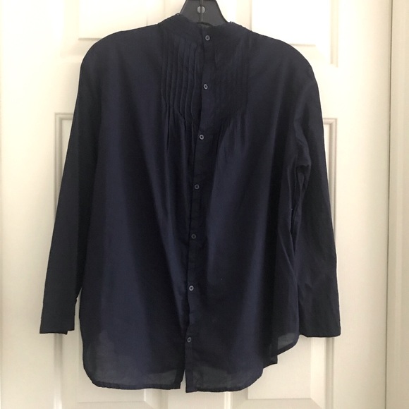 Gap high neck Top with Eyelet cutouts on chest XS - Picture 6 of 7